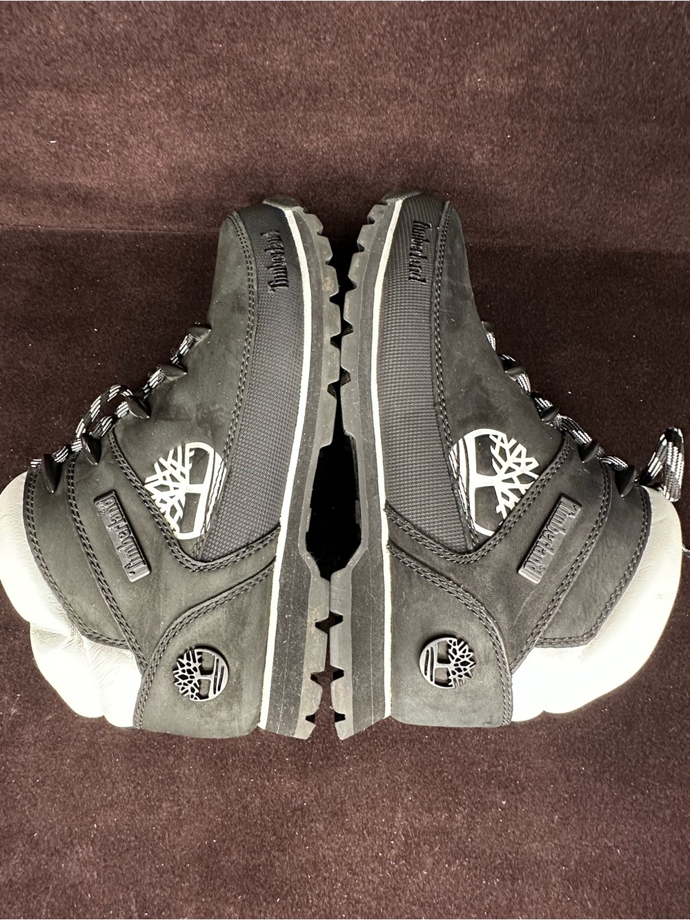 Timberland Black Lace-Up Outdoor Boots with Contrast Laces